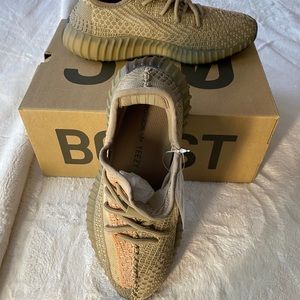 🚫SOLD🚫 YEEZY BOOST 350 v2 Sand Taupe